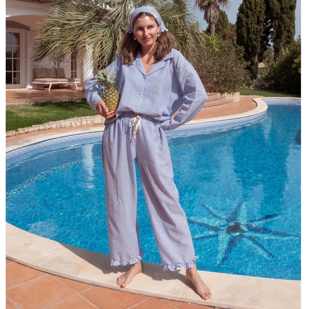 Violet & Brooks Skylar Ruffle Pants NWT Seersucker Striped Lounge Pant Blue